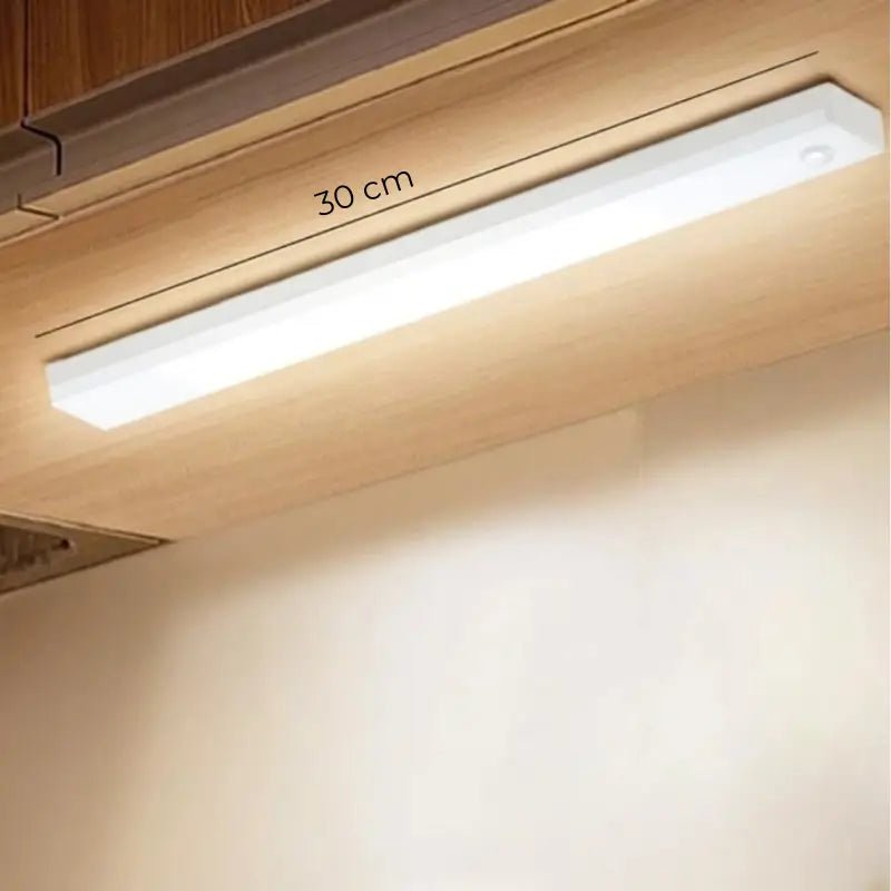 Luminária Inteligente com Sensor de Movimento Recarregável