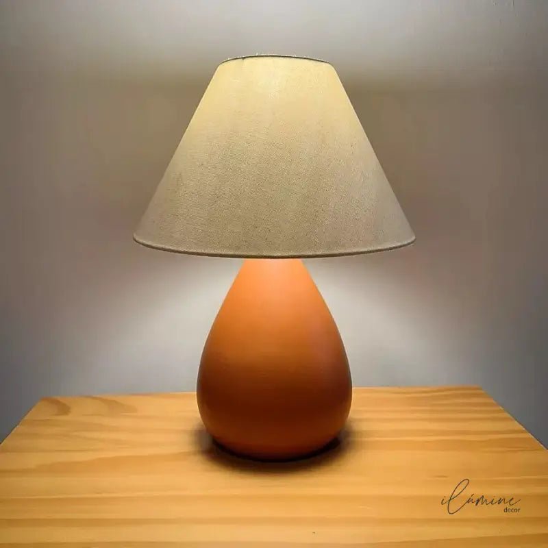 Abajur de Mesa em Cerâmica com Cúpula de Linho
