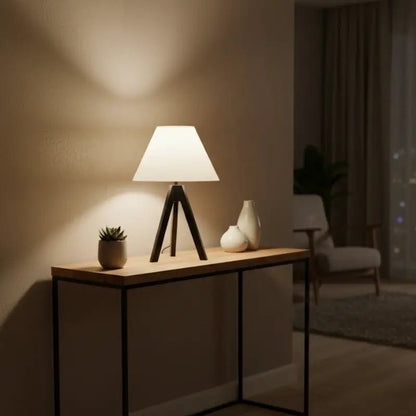 Abajur de Mesa em Madeira Tripé para Quarto