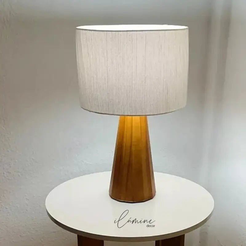 Abajur de Mesa Wooden Cúpula de Linho