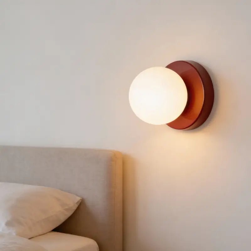 Arandela de Parede Minimalista com Globo de Vidro