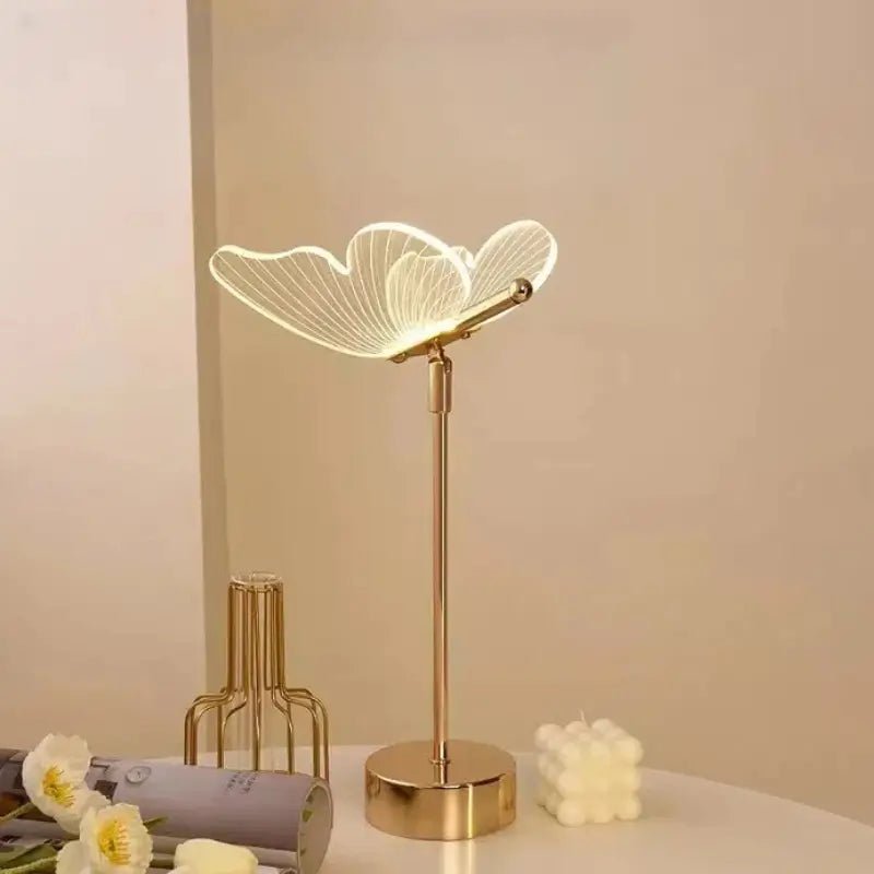 Luminária de Mesa Decorativa Borboleta Nórdica 3 Tons de Luz