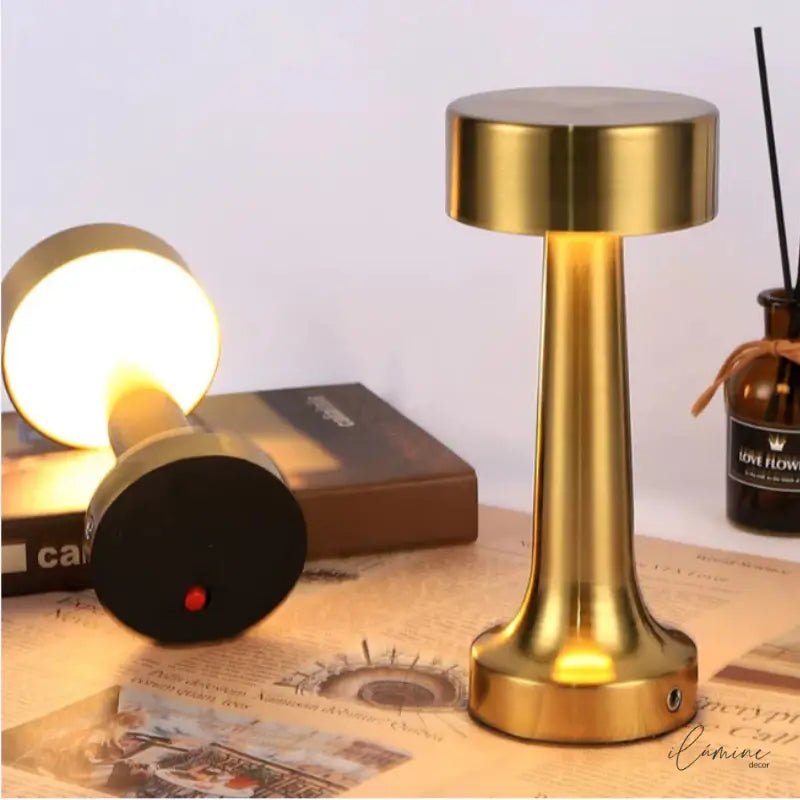 Luminária de Mesa Retrô LED Sem Fio Recarregável