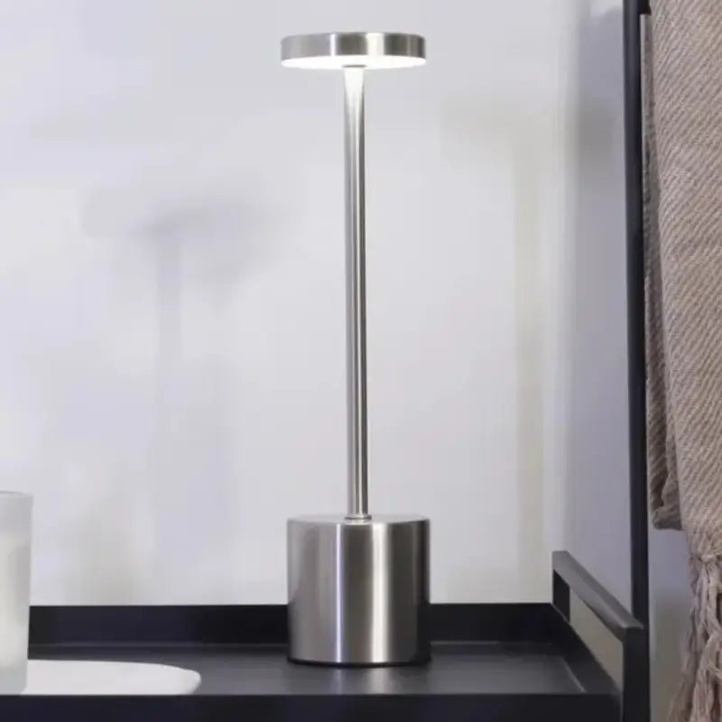 Luminária de Mesa Sem fio Dimerizável