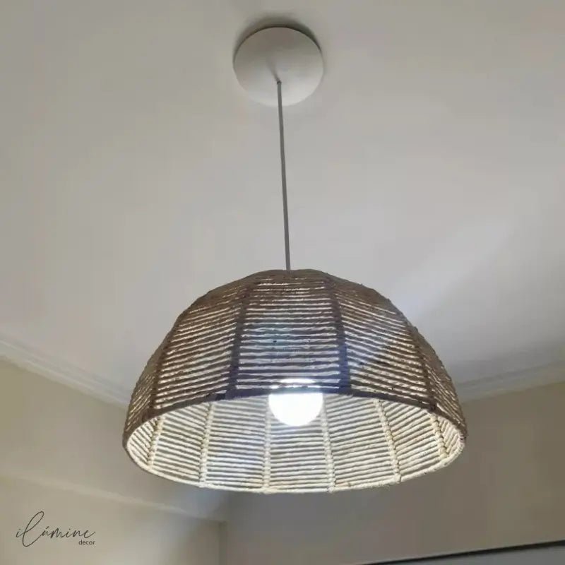 Luminária de Teto Pendente em Palha Artesanal