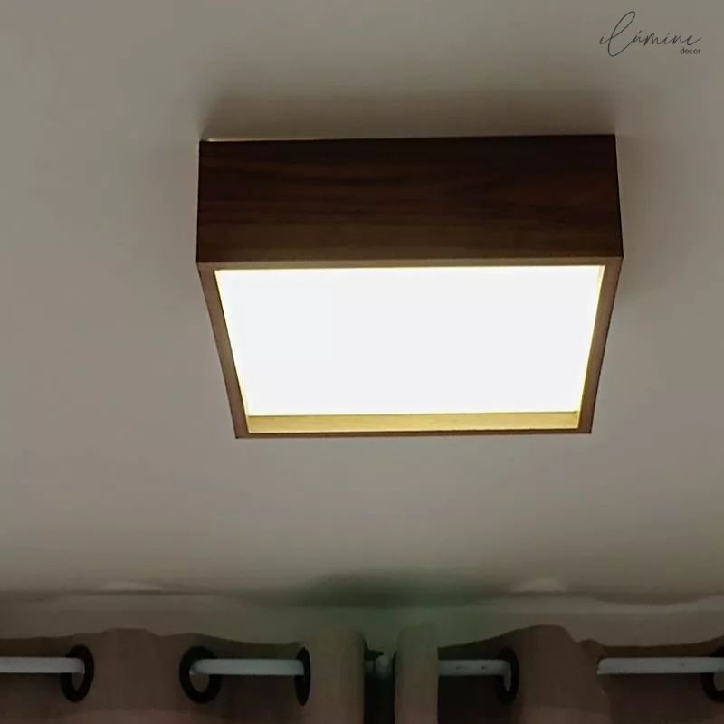 Luminária de Teto Plafon em Madeira