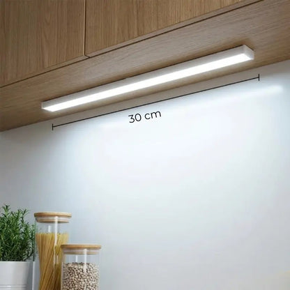 Luminária Inteligente com Sensor de Movimento Recarregável