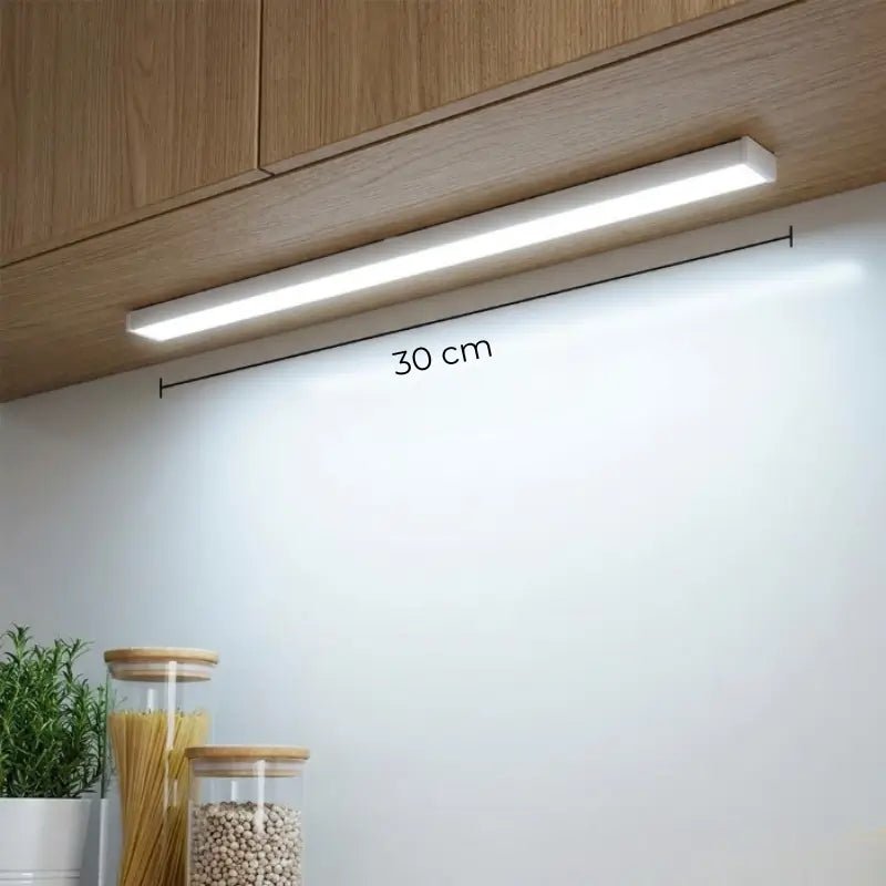 Luminária Inteligente com Sensor de Movimento Recarregável